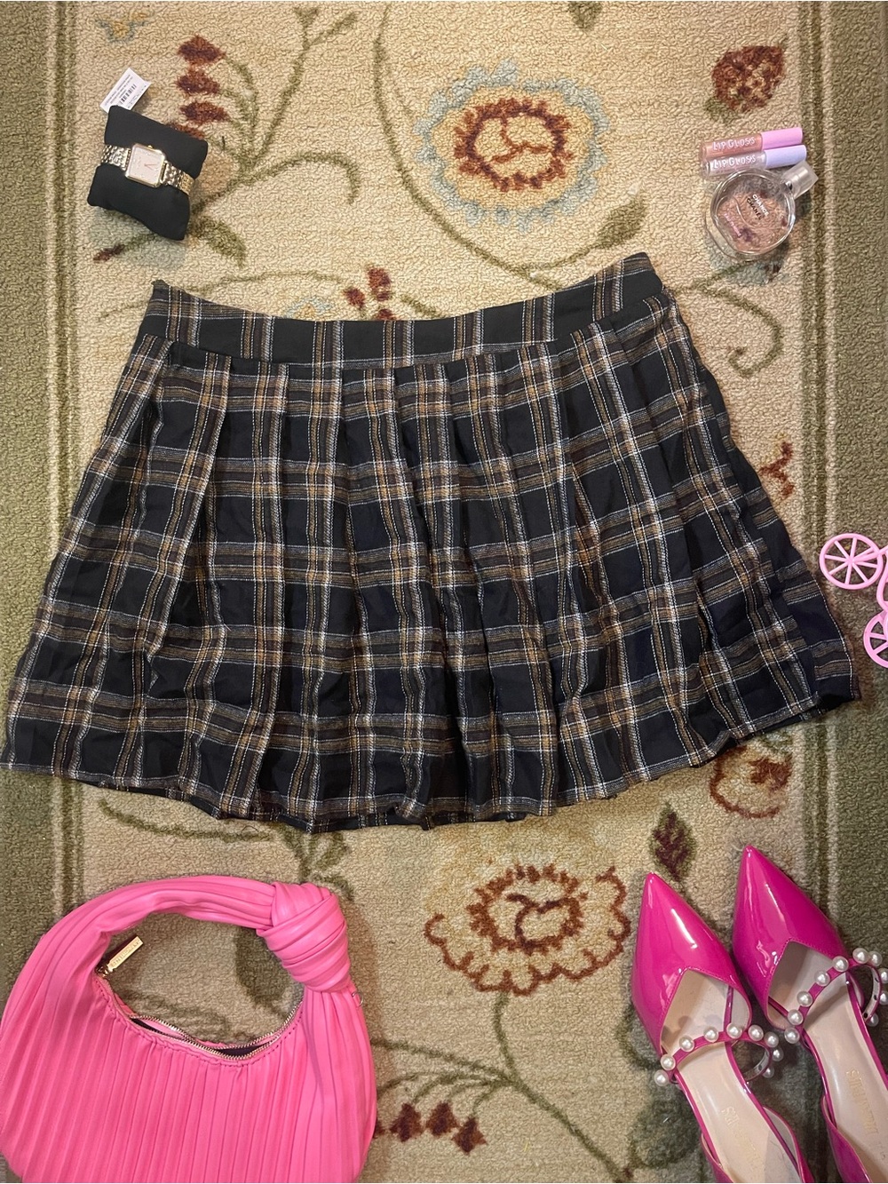 SHEIN Black Plaid Pleated Mini Skirt with Tan Accents